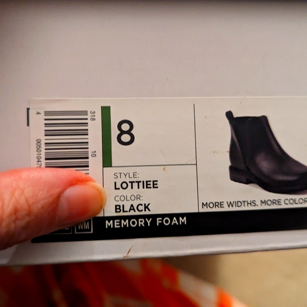 New Sonoma Black Boots Size 8 Women's